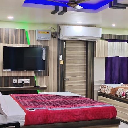 Ln Beach Homestay Пури Екстериор снимка