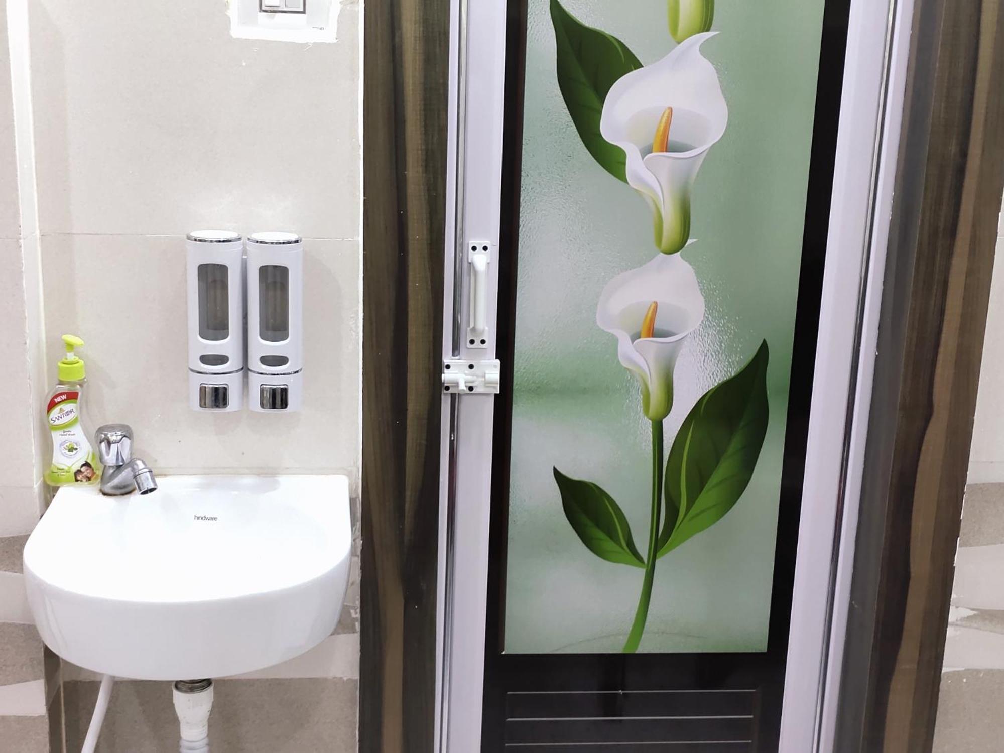 Ln Beach Homestay Пури Екстериор снимка